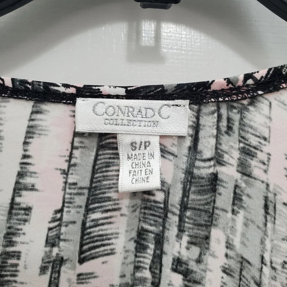 Conrad C Collection Pink Gray Abstract Liquid Knit Gemstone LS Blouse Size S - Picture 3 of 5